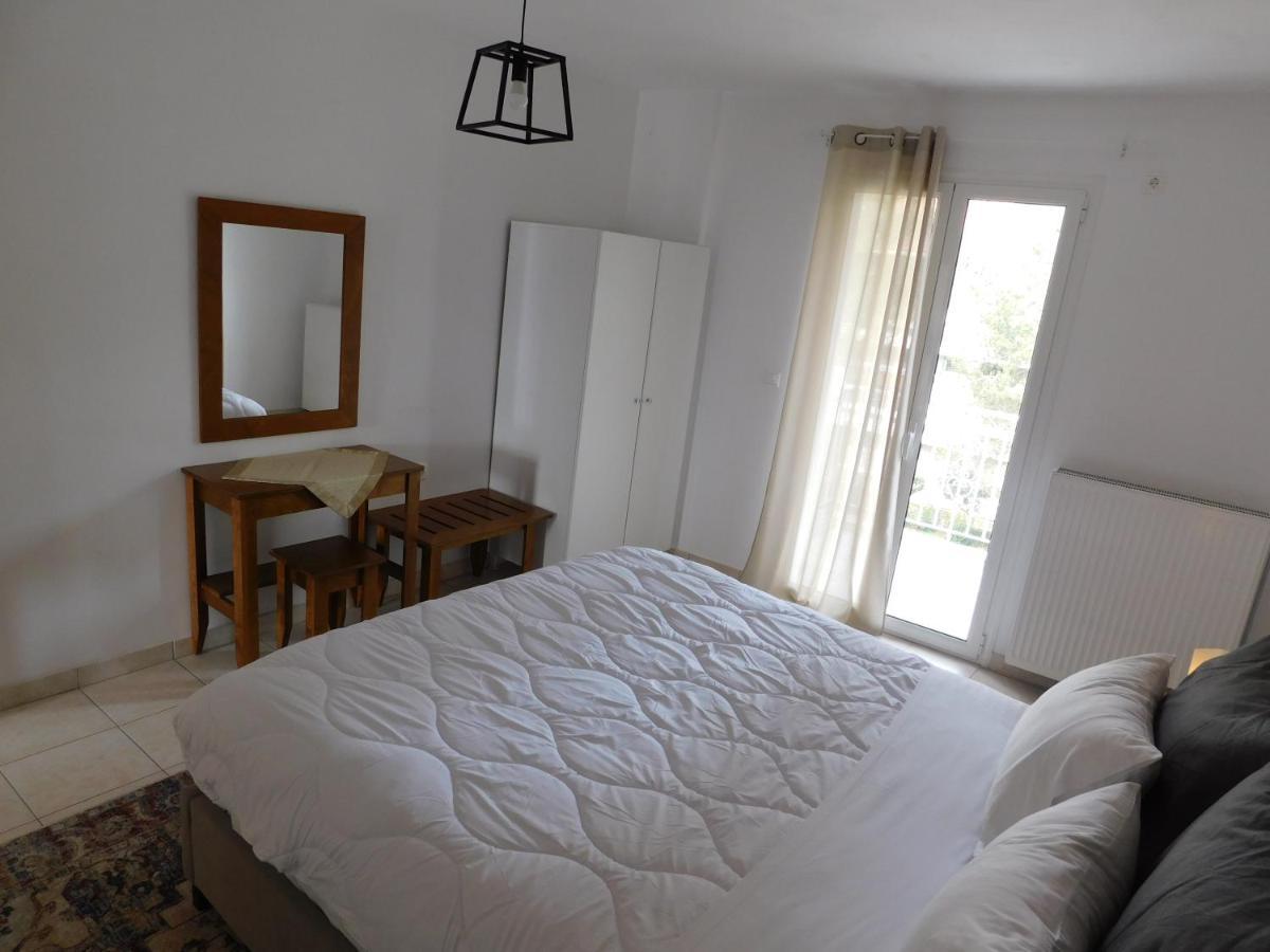 Elatos Apartments Кліторія Екстер'єр фото