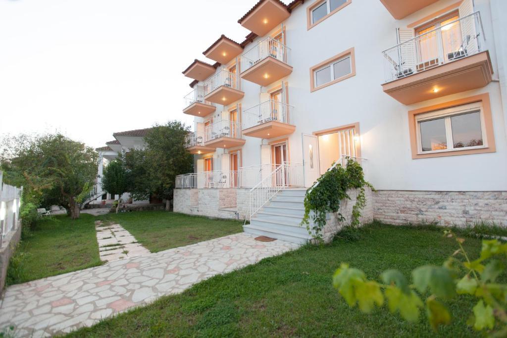 Elatos Apartments Кліторія Екстер'єр фото